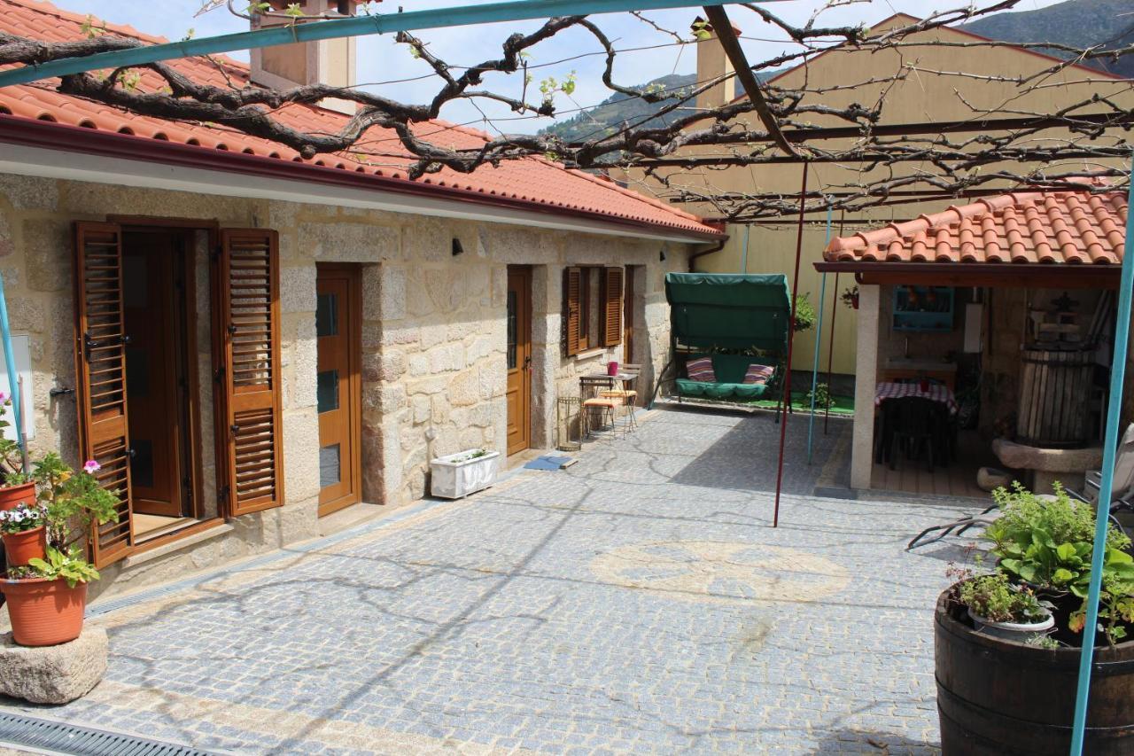 Вилла Casa Da Fichua Сиштелу Экстерьер фото